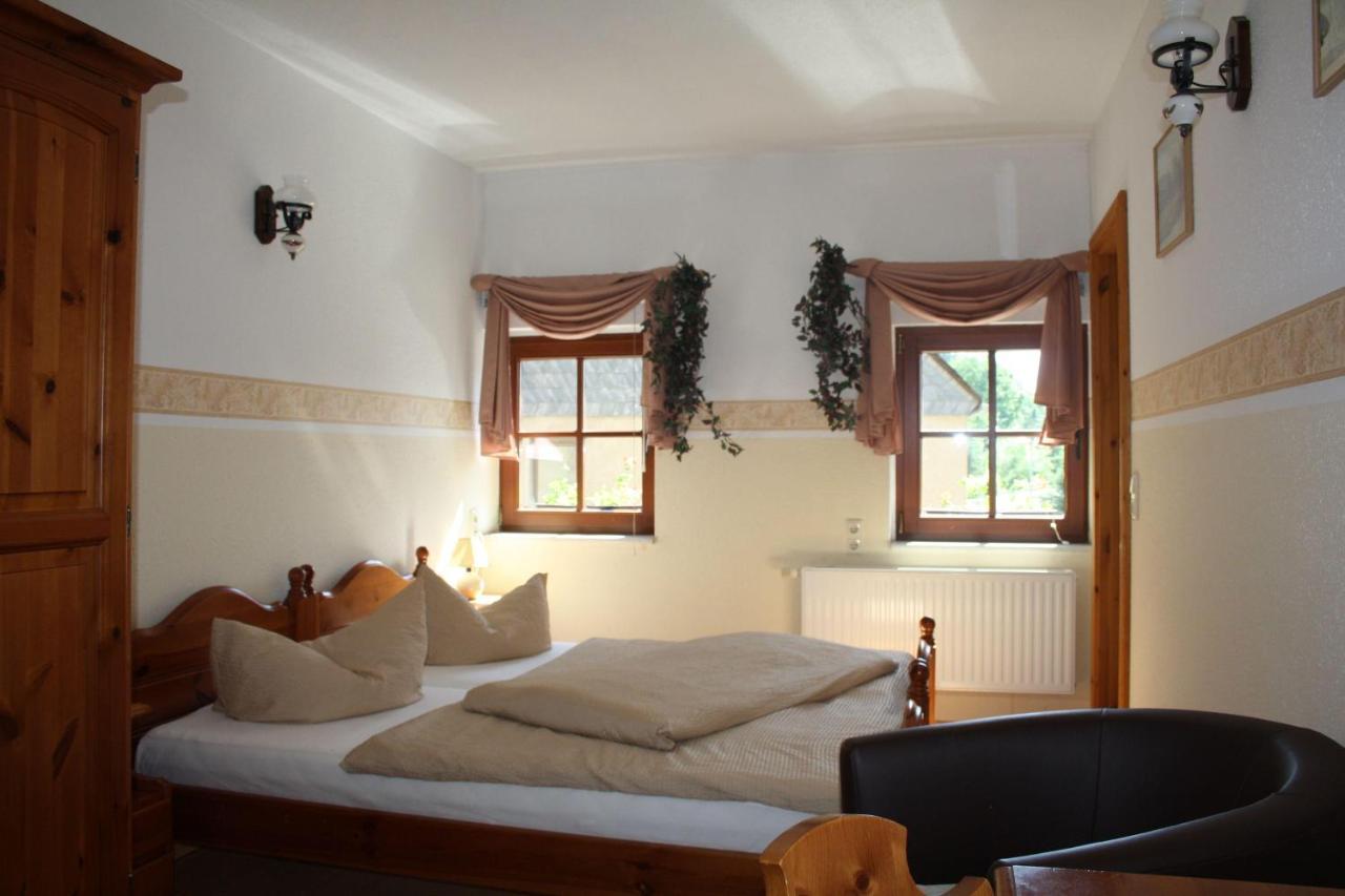 Doppelzimmer-In-Wiesa Thermalbad Wiesenbad Exterior photo